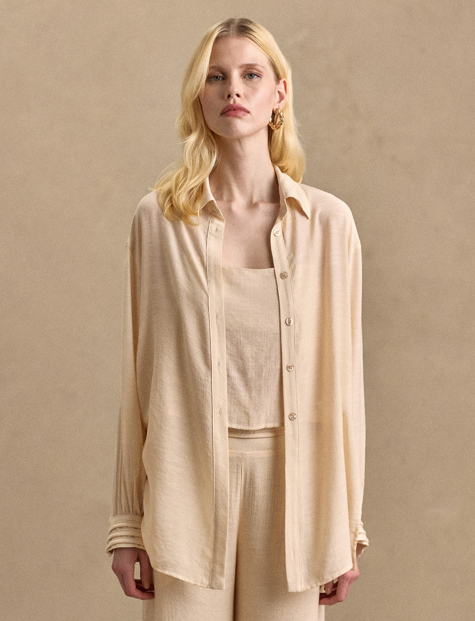 Conjunto Camisa e Cropped Creme